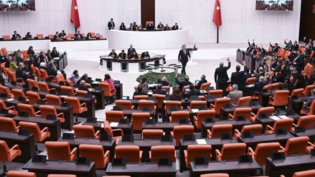 22 dokunulmazlık dosyası Meclis'e sevk edildi