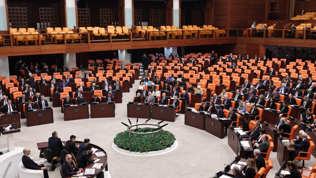 AKP ve MHP’den 11’inci Yargı Paketi’nde geri adım