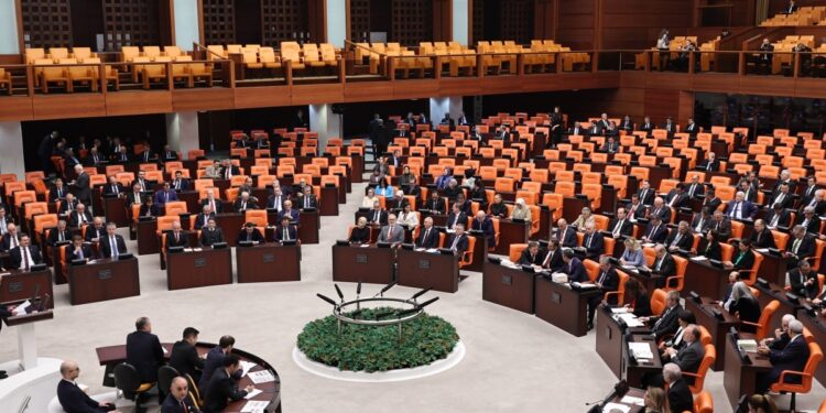 AKP ve MHP’den 11’inci Yargı Paketi’nde geri adım