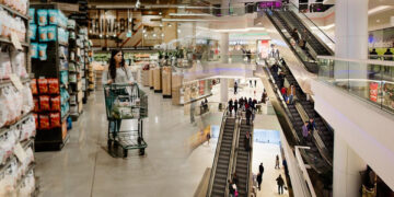 AVM ve Zincir Marketler Pazar Günleri Kapalı mı Olacak? Milyonları Etkileyecek Düzenleme İçin İlk Adım