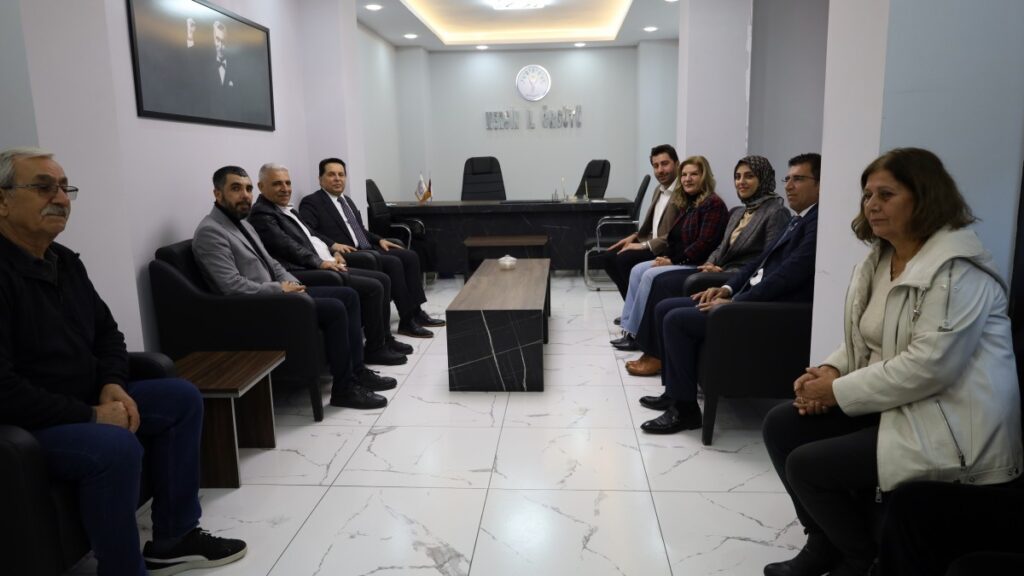 Ahmet Özer’den DEM Parti’ye ziyaret: Süreç tarihidir