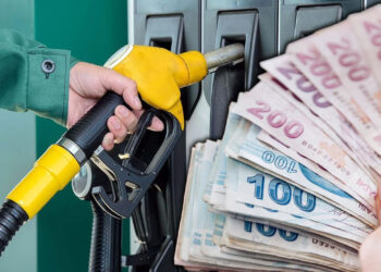 Akaryakıta Çifte Zam! ÖTV Oranı Belli Oldu: Yeni Yıl Yeni Fiyatlarla Geliyor