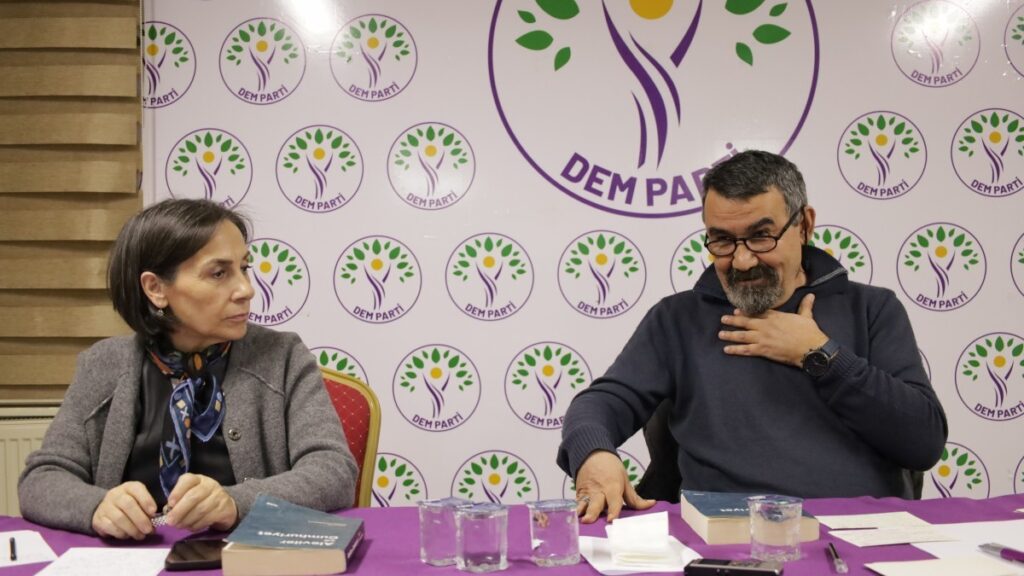 Alevilere yönelik asimilasyon tartışıldı