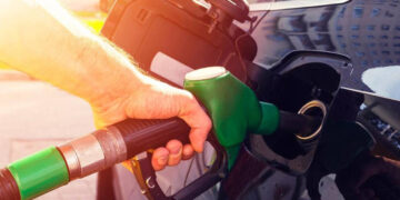 Araç Sahipleri Dikkat: Akaryakıta Yine Zam Geldi! İşte 4 Aralık 2025 Güncel Motorin, Benzin ve LPG Fiyatları...