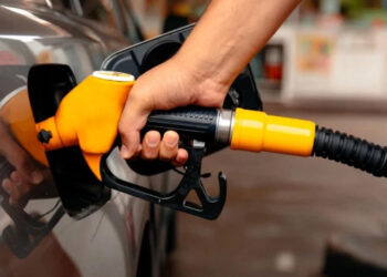 Araç Sahipleri Dikkat: Akaryakıta Zam Değil İndirim Geliyor! Tabela 1 Haftada İkinci Kez Değişiyor