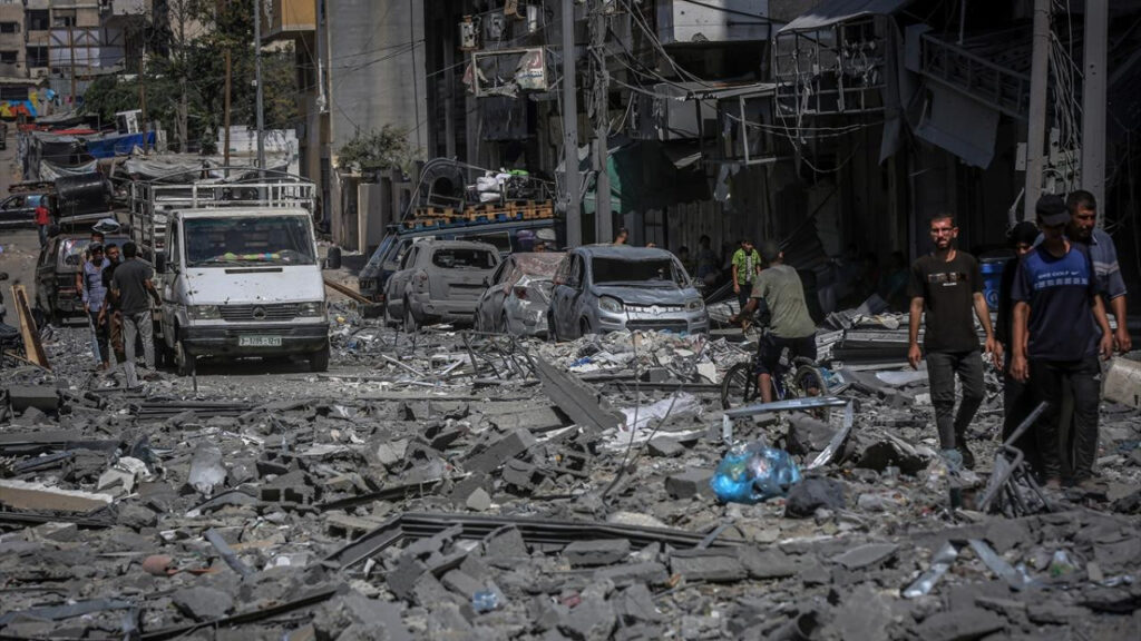 Ateşkes Lafta Kaldı... İsrail'den Gazze'ye Bombardıman
