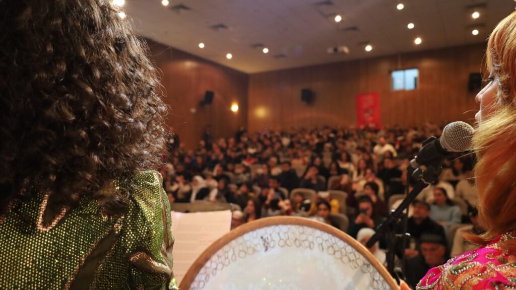 Barış temalı müzik festivali ilk gününde