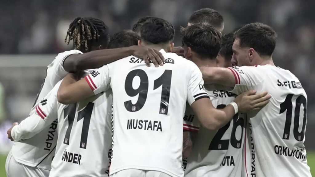 Beşiktaş Gaziantep'i Ağırlıyor: İlk 11'i Belli Oldu