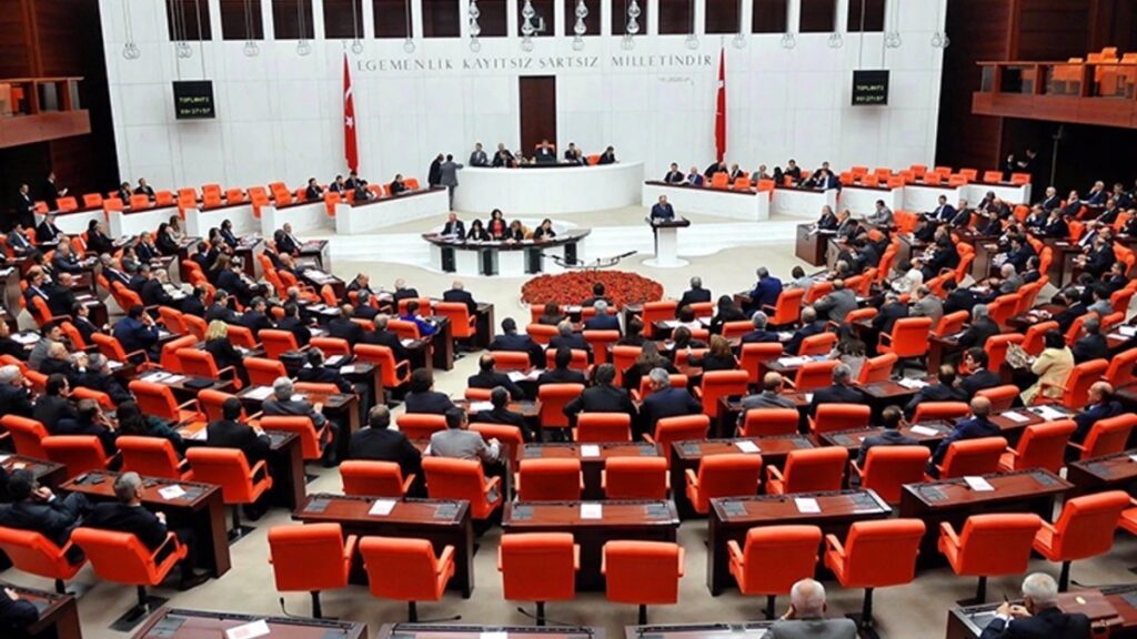 Bütçe görüşmeleri: Bu ülkenin geleceği muhalefetin cesaretine bağlı