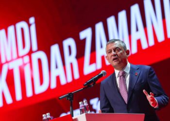 CHP lideri Özgür Özel: Dünya siyaset tarihinin en kalabalık kampanyasını yapacağız