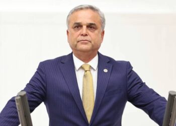 CHP’nin kesin ihraç istemiyle PM’ye sevk ettiği Hasan Ufuk Çakır, istifa ettiğini duyurdu