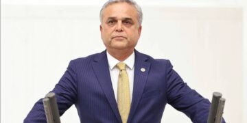 CHP’nin kesin ihraç istemiyle PM’ye sevk ettiği Hasan Ufuk Çakır, istifa ettiğini duyurdu