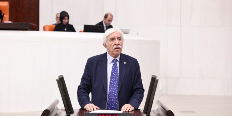 Çandar’dan Erdoğan’a: Dışişleri Bakanınıza ayar verin