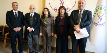 DEM Parti, CHP ve EMEP ‘çözüm’ raporlarını Meclis’e verdi