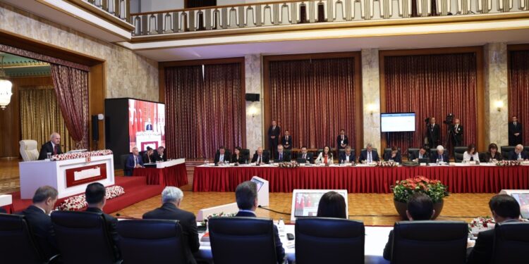 DEM Parti komisyona sunacağı raporunun ana hatlarını paylaştı