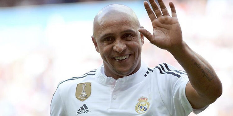 Efsane Futbolcu Roberto Carlos Tatilde Fenalaştı! Apar Topar Hastaneye Kaldırıldı