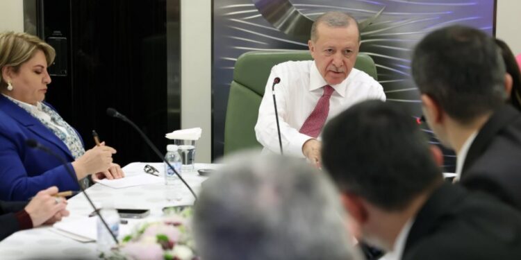 Erdoğan’dan ‘sivil ve özgürlükçü’ anayasa vaadi