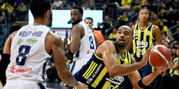 Fenerbahçe, Panathinaikos Engeline Takıldı