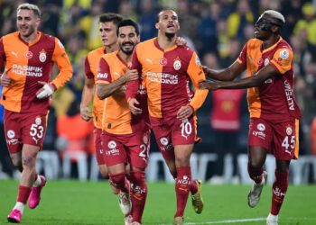 Galatasaray, Samsunspor Karşısında Önde: RAMS Park'ta Ağlar İki Kez Sallandı