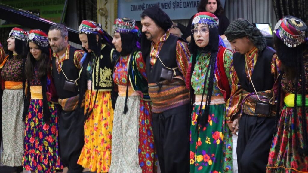 Gaxand gecesi: Komünal yaşamı sürdürüyoruz