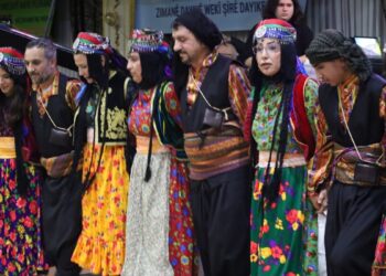 Gaxand gecesi: Komünal yaşamı sürdürüyoruz