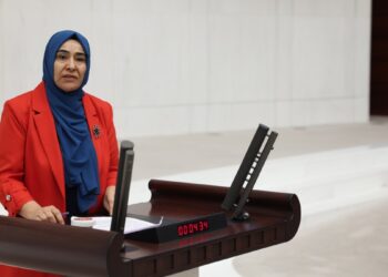Gülderen Varlı: Kayyımların usulsüzlükleri Şam'a kadar yol olur
