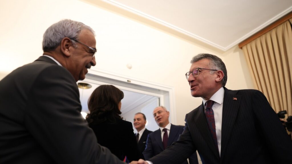 İmralı heyeti ve AKP heyeti görüşmesi başladı