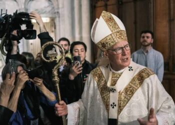 Kilise tarihinin en büyük çocuk istismarı dosyalarından biri arabuluculukta: 1300 mağdur için 300 milyon dolarlık tazminat