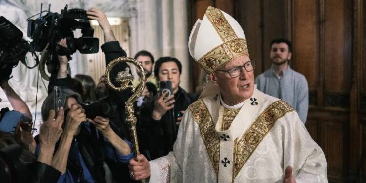 Kilise tarihinin en büyük çocuk istismarı dosyalarından biri arabuluculukta: 1300 mağdur için 300 milyon dolarlık tazminat