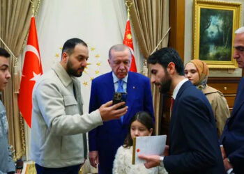 Külliye’de Anlamlı Görüşme: Cumhurbaşkanı Erdoğan Filistinli Hind Rajab’ın Ailesini Ağırladı