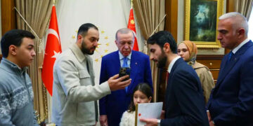 Külliye’de Anlamlı Görüşme: Cumhurbaşkanı Erdoğan Filistinli Hind Rajab’ın Ailesini Ağırladı