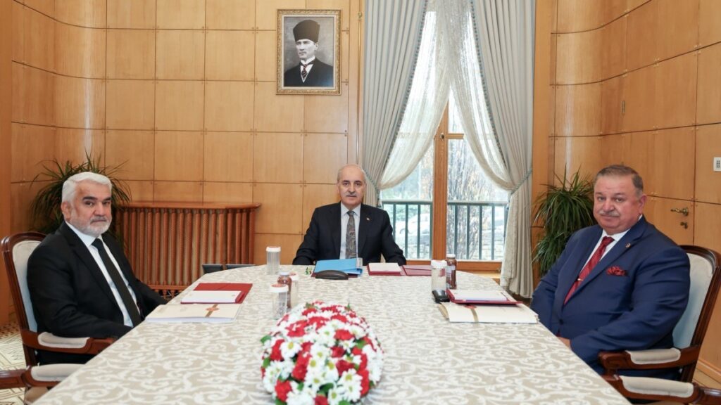 Kurtulmuş, Meclis grubu olmayan partilerin komisyon üyeleriyle görüştü