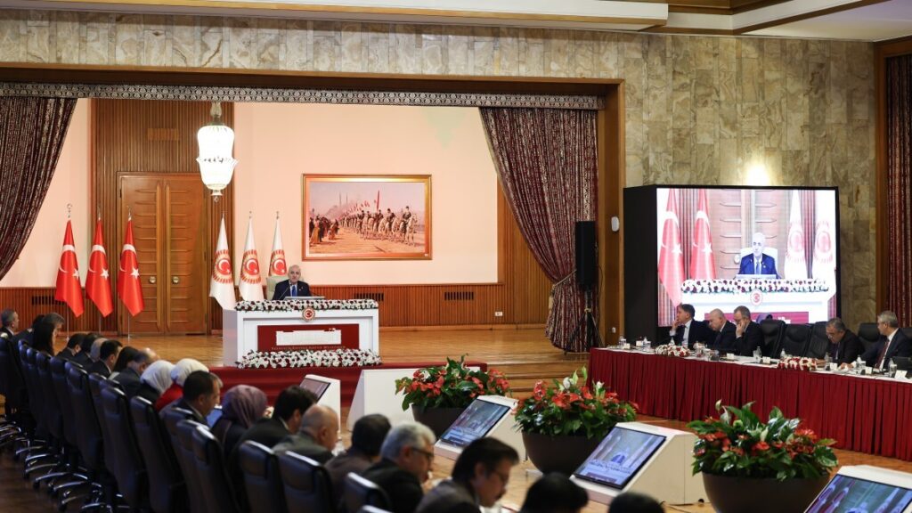 Kurtulmuş ve siyasi parti koordinatörlerin görüşmesi başladı