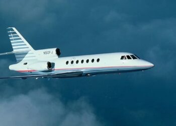 Libya Genelkurmay Başkanı'nın olduğu jet ile bağlantı kesildi