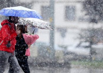 Meteoroloji 'Sarı' Alarm Verdi: Kuvvetli Kar Yağışı Geliyor, O İki Güne Aman Dikkat