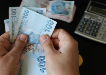 Milyonlar Bekliyor... Emekli ve Memur Zammında Gözler 5 Ocak'ta