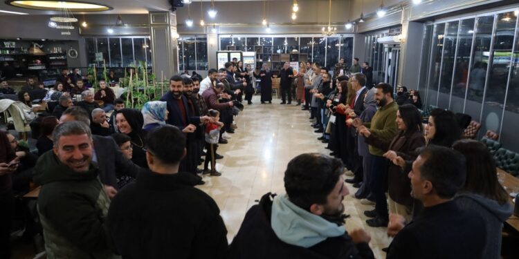 Mûş'ta dengbêj gecesi Mîr Perwer’e adandı