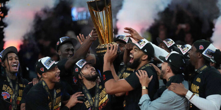 NBA'de İlk! New York Knicks 52 Yıl Sonra Şampiyon Oldu