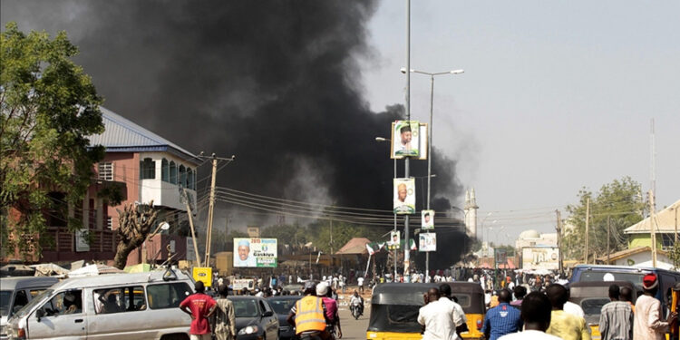 Nijerya'da Camiye Namaz Sırasında Bombalı Saldırı! Çok Sayıda Ölü Var