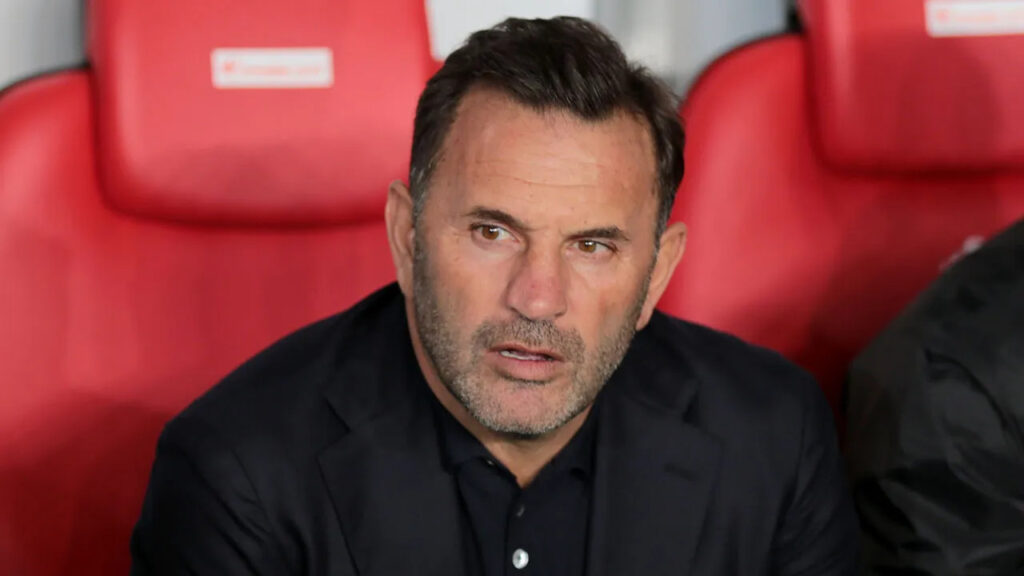 Okan Buruk'tan Transfer Açıklaması: Hangi Mevkilere Yapılacak?