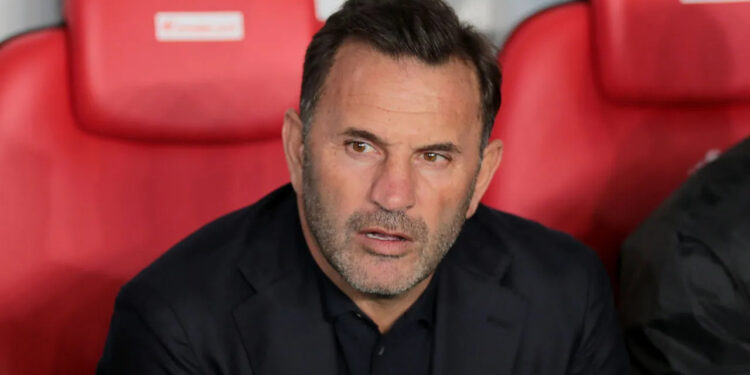 Okan Buruk'tan Transfer Açıklaması: Hangi Mevkilere Yapılacak?