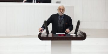 Oluç: Cumhurbaşkanlığının kimi merkezi yetkileri yerellere devredilmeli