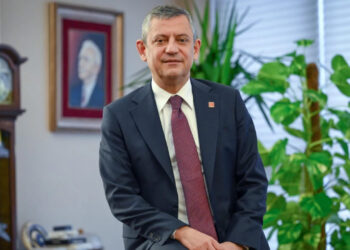 Özgür Özel'den '2026' Mesajı: 'Kavuşmanın Yılı Olacak'