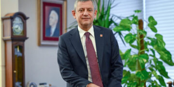 Özgür Özel'den '2026' Mesajı: 'Kavuşmanın Yılı Olacak'