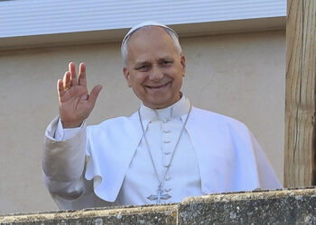 Papa 14. Leo'dan Noel Mesajında 'Dünya Barışı' Çağrısı