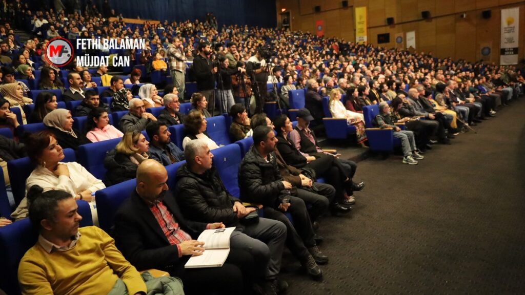 Rojhilat Aksoy: Festivalde komün ruhu oluştu