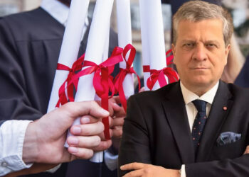 'Sahte Diploma' Skandalı: Büyükelçi Görevden Alındı