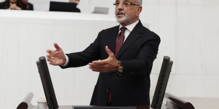 Sakık’tan Fidan’a: Şam yerine kardeşlerimizin olduğu Rojava’ya gidin