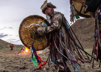 Şamanların 2026 Kehanetleri Dünya Liderlerini İşaret Etti: 'Biri Hastalanacak Biri Kaçacak'
