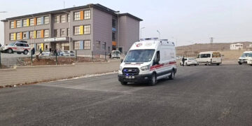 Şanlıurfa’da Okulda Gıda Zehirlenmesi Şüphesi! 25 Öğrenci Hastaneye Kaldırıldı